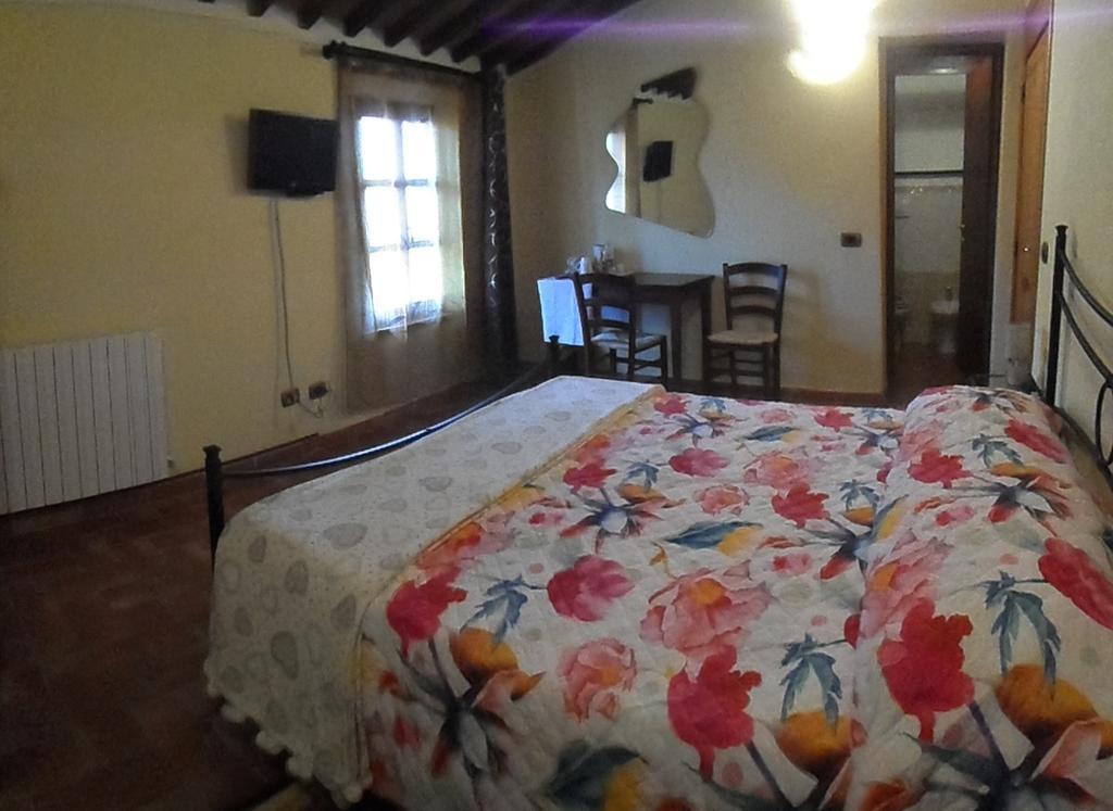 Il Pozzo Di Sant'Andrea Bed and Breakfast Siena Eksteriør billede