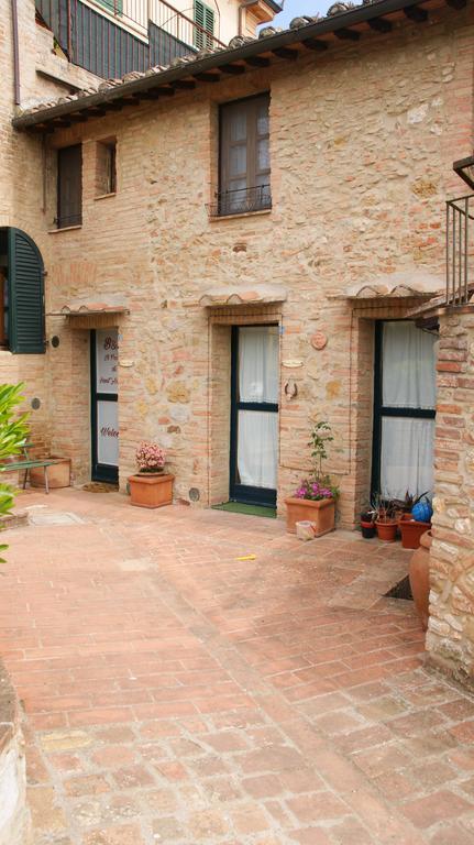 Il Pozzo Di Sant'Andrea Bed and Breakfast Siena Eksteriør billede