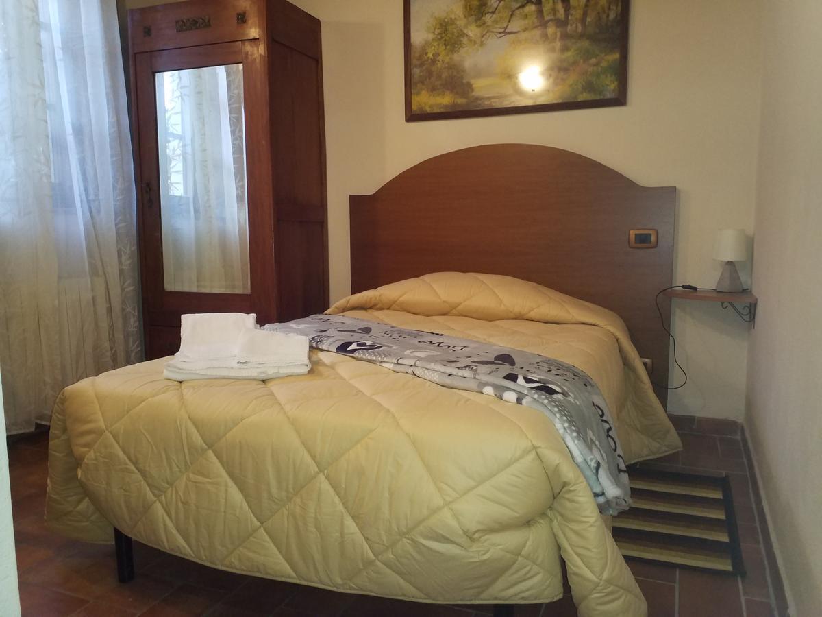 Il Pozzo Di Sant'Andrea Bed and Breakfast Siena Eksteriør billede
